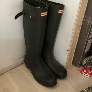 HUNTER FOREST GREEN SIZE 9 RAINBOOTS